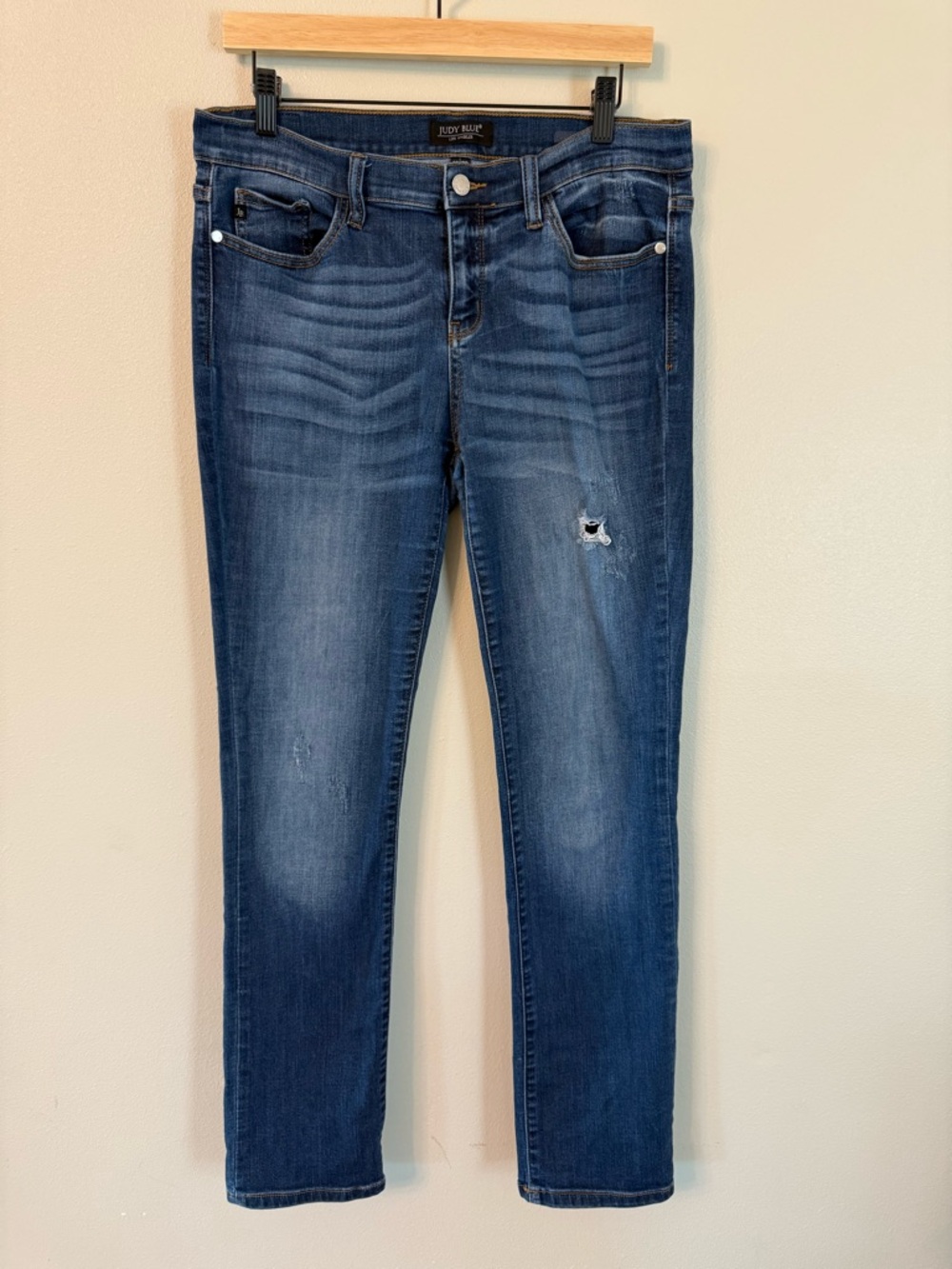 Judy Blue Straight Leg Jeans Medium Wash Light Distress High Rise Size 31